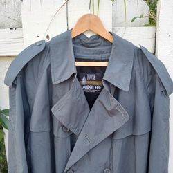 LONDON FOG Men's Trench Coat: TOWNE Dark Gray Fabric w/ Removable Plaid Wool Liner, 42 Long, VINTAGE Excellent Condition