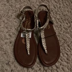 NEW GOLD SANDALS WOMENS 8