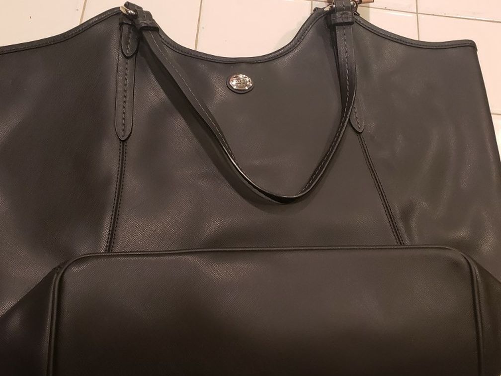 Coach Peyton Black Leather Tote/purse