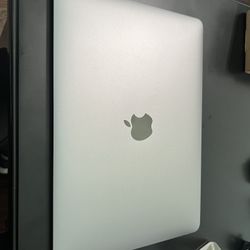 MacBook 12” - 1.2 GHz M5 