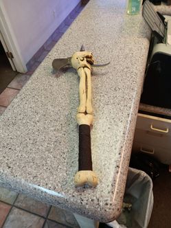 Decorative skull battle axe