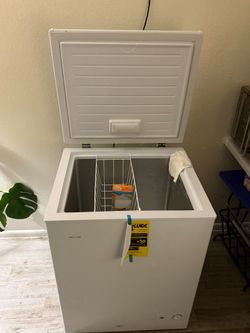 Vissani chest freezer