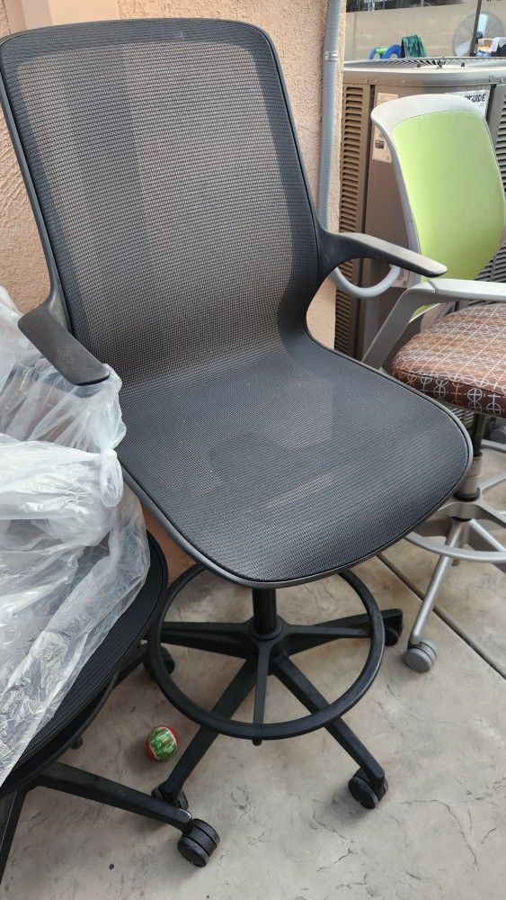 Office Chairs $25