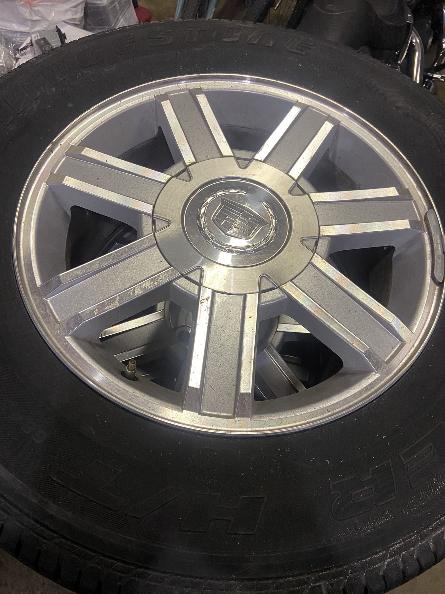 265/65/R18 rines  para  cadillac  escalade  