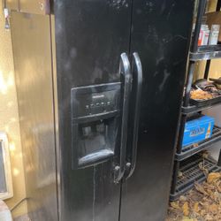 Fridge Frigidaire Model 23 Cubic Feet