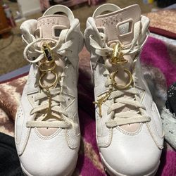 Woman’s Jordan Shoes 