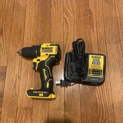 Deswalt 20vmax Brushless Drill