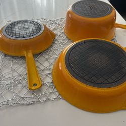 Vintage desk wear Belgium enamel, cast-iron cookware set rare collection