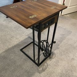 Side Table Unit With Power Outlets