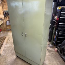 Industrial Metal Rolling Cabinet 
