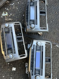 2010-2013 TOYOTA 4RUNNER Radio Head Unit 6-Disc CD Player OEM 