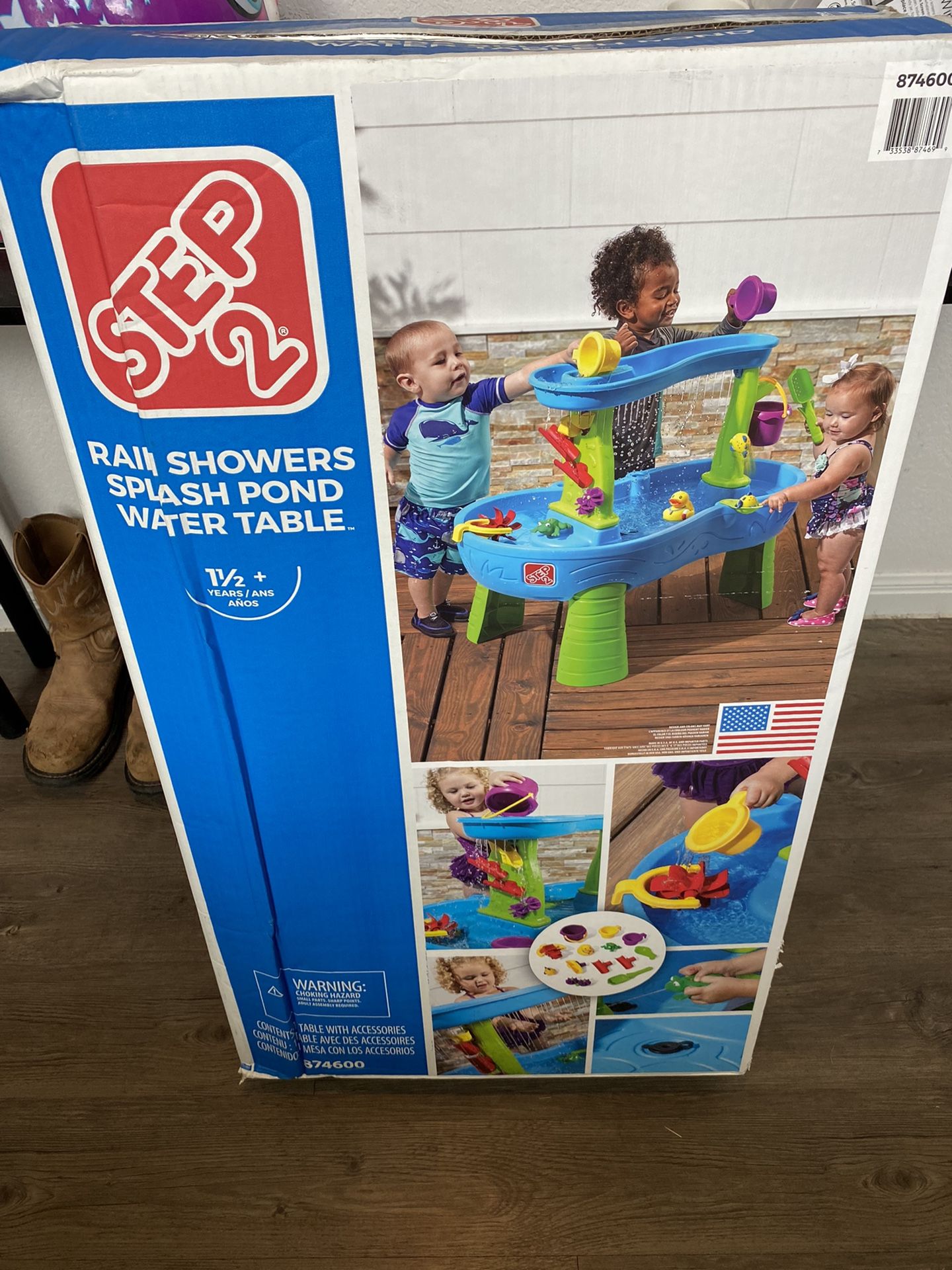 BRAND NEW Kids Water Play Table!