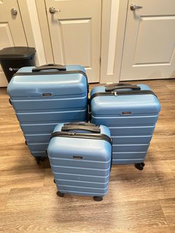 3-piece Blue Luggage Set