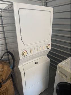 Stackable washer and dryer Maytag Neptune
