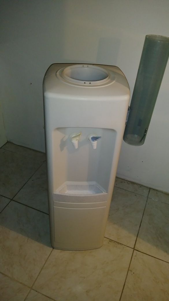 Oasis drinking water cooler cheap 598g