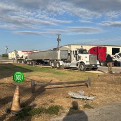 W900 & Vantage End Dump Combo 