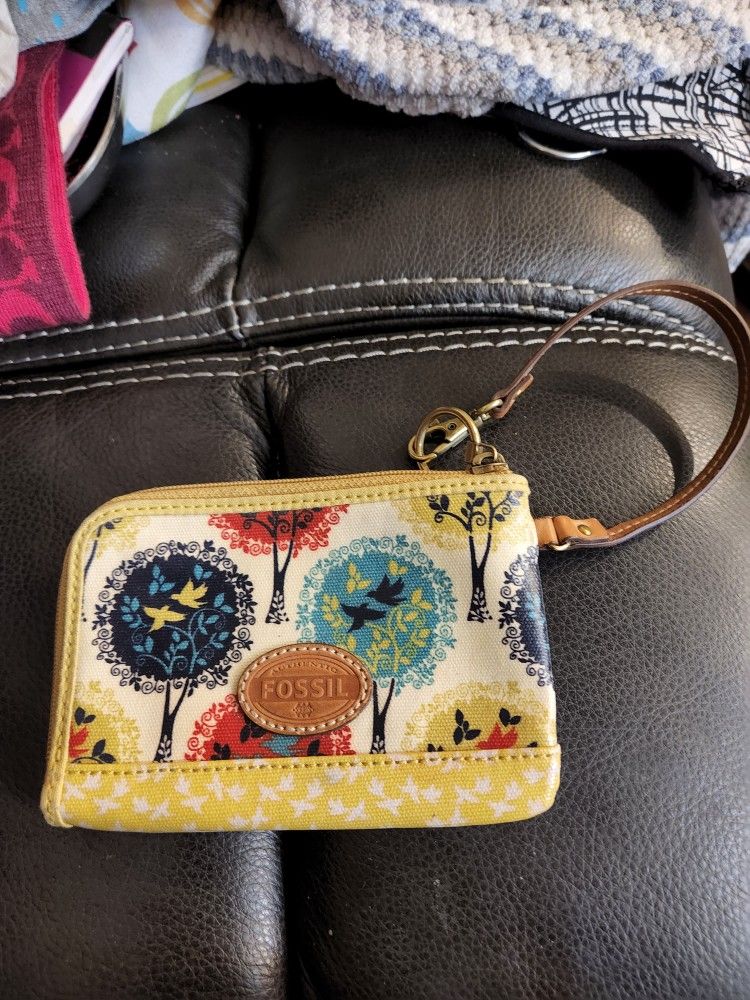 Fosssil Wristlet Wallet Yellow Trees Birds