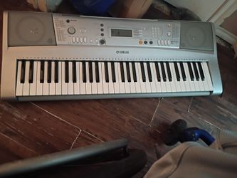 Yamaha piano
