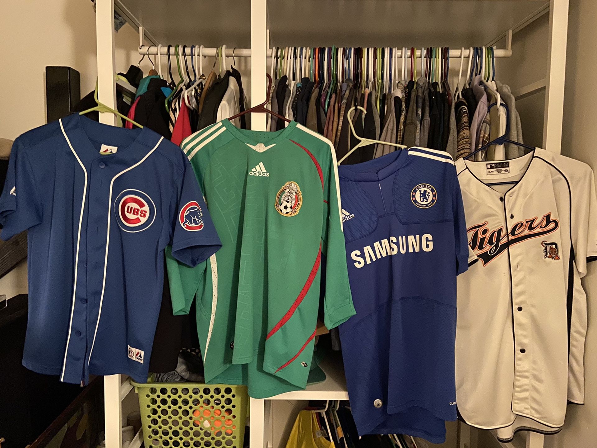 Soccer and baseball sports jerseys S-M