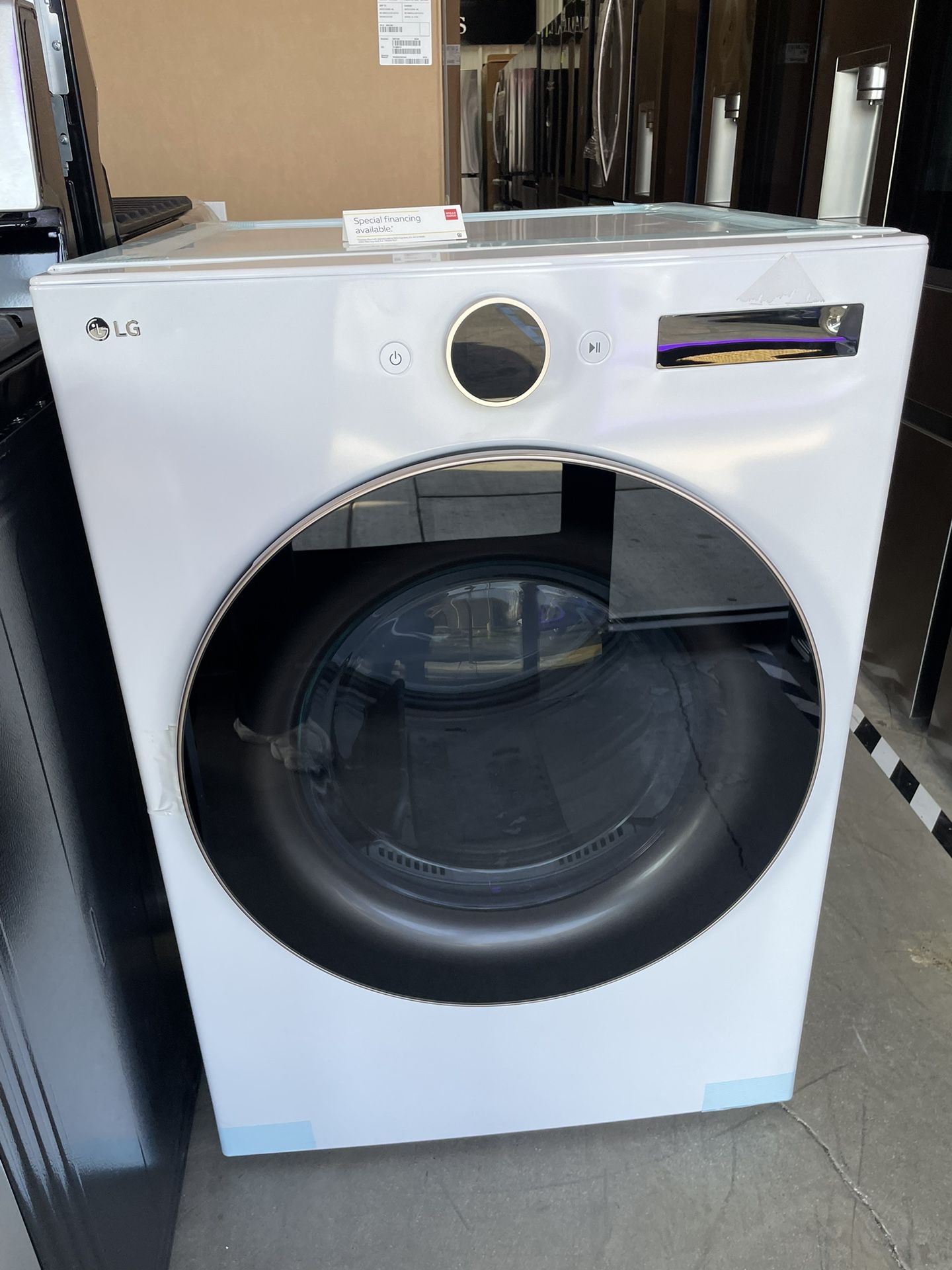 Lg Front Load Gas Dryer In White 