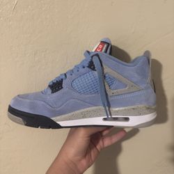 Jordan 4 University Blue