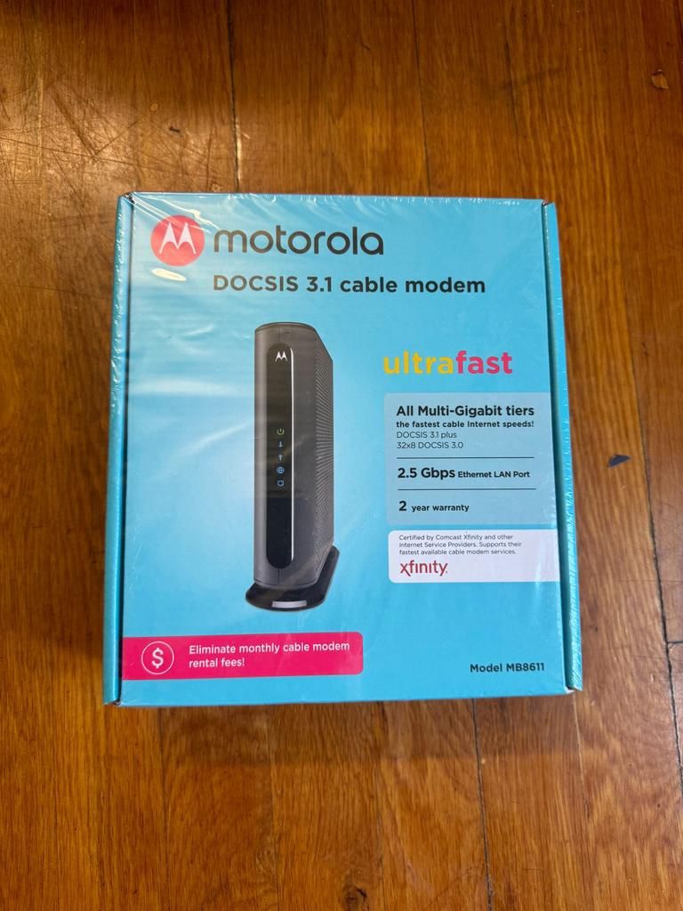 Modem 2.5 GB Ethernet Motorola MB8611  32x8 DOCSIS 3.1 Cable Modem