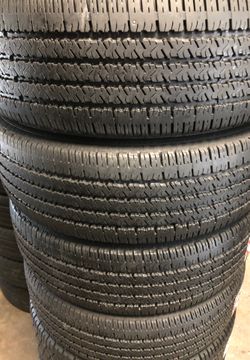 LIKE NEW FULL SET MICHELIN 215 70 R 15