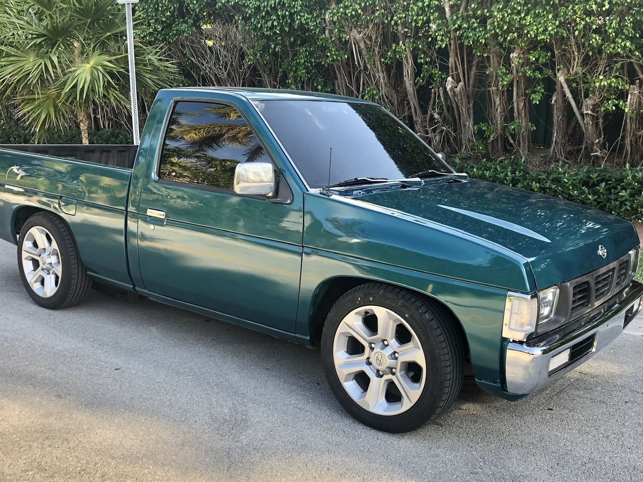 1996 Nissan Truck