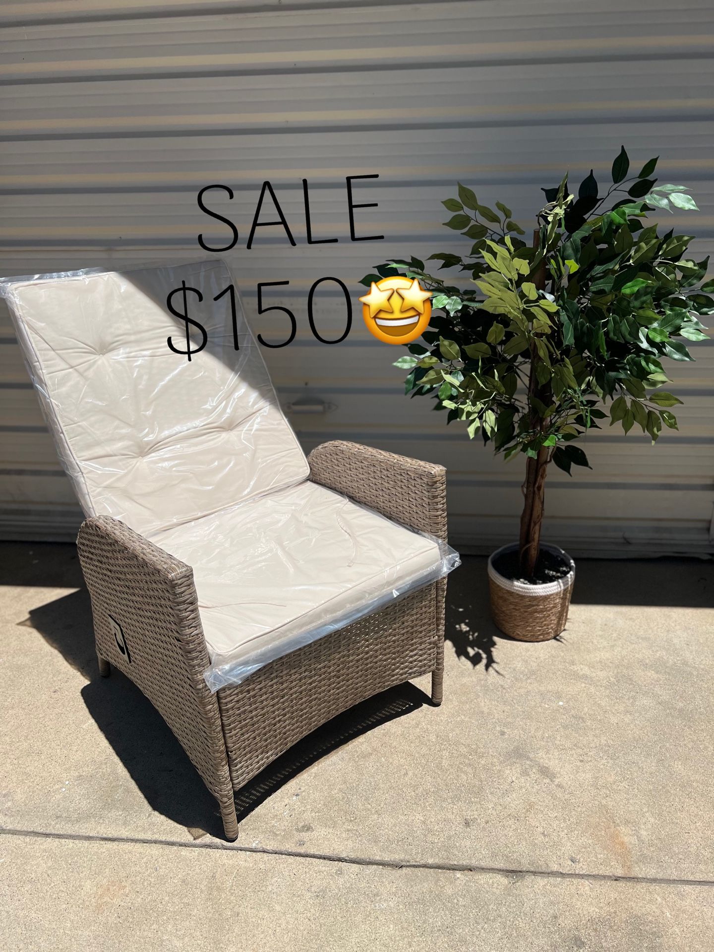 BRAND NEW PATIO RECLINING CHAIRS