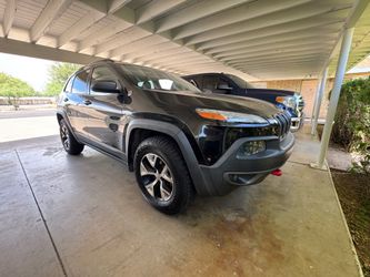 2016 Jeep Cherokee Trailhawk – 4WD / Locking Diff / V6