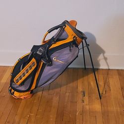 NIKE "Xtreme" Carry/Stand Golf Bag