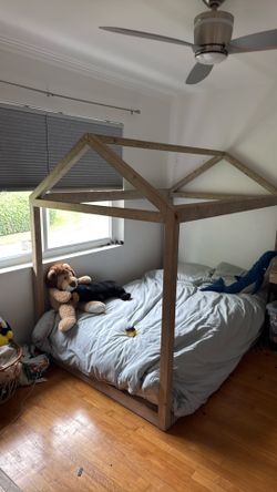 2 RH Restoration Hardware 7ft long kids bed