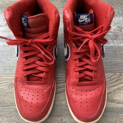 Nike Men’s size 10 Air Force 1 High ‘07 LV8 Red chenille swoosh hi top sneakers