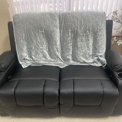 2 Couches Reclining 