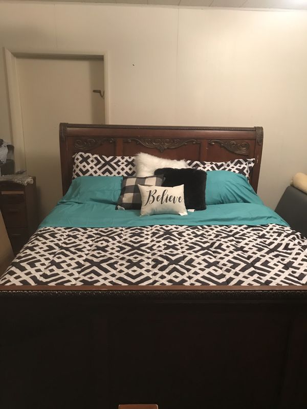 King size sleep number bed. for Sale in Gainesville, FL ...