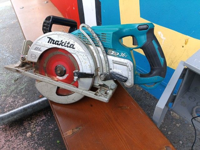 Makita 36 V Saw Cordless