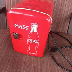 Mini Fridge 