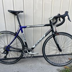 Fuji Road Bike Medium 54cm! Very Nice!