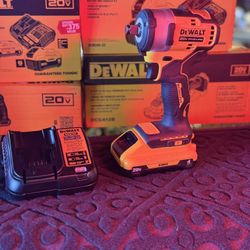 DEWALT Impact Wrench 