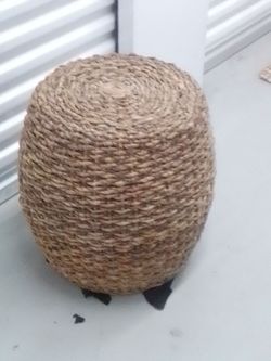 Woven Seagrass Ottoman Pouf