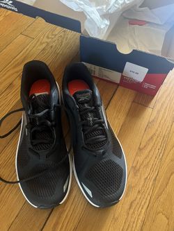 Brand New Reebok Endless Road 2.0 Men’s Size 9