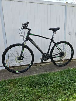 (XL size) GIANT ROAM Hybrid Bike