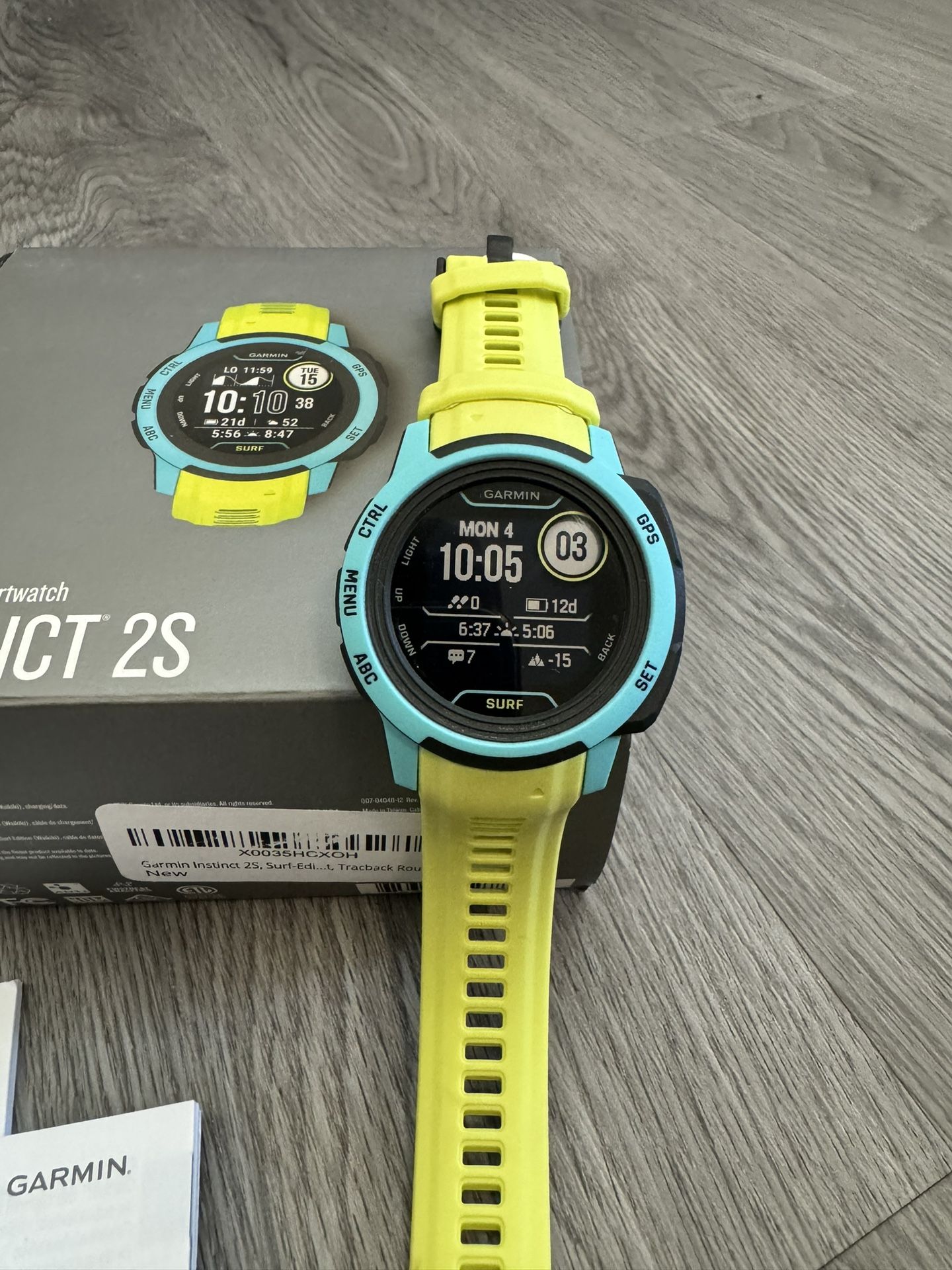 Garmin Instinct 2S, Surf-Edition, Smaller-Sized GPS Outdoor Watch, Surfing Features, Multi-GNSS Support, Tracback Routing, Waikiki