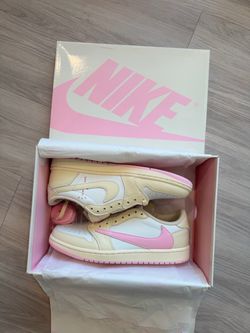 Size 10 men jordan 1 low