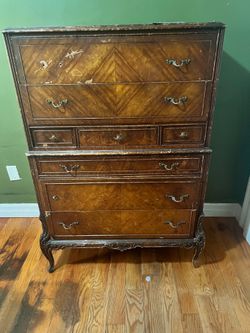 Dresser