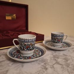 HANDMADE TURKISH COFFEE SET WITH VELVET BOX, GREAT CONDITION 