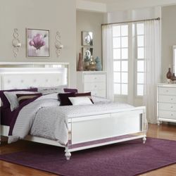 LED 4-pc Queen Bedroom Set OfferUp Special 