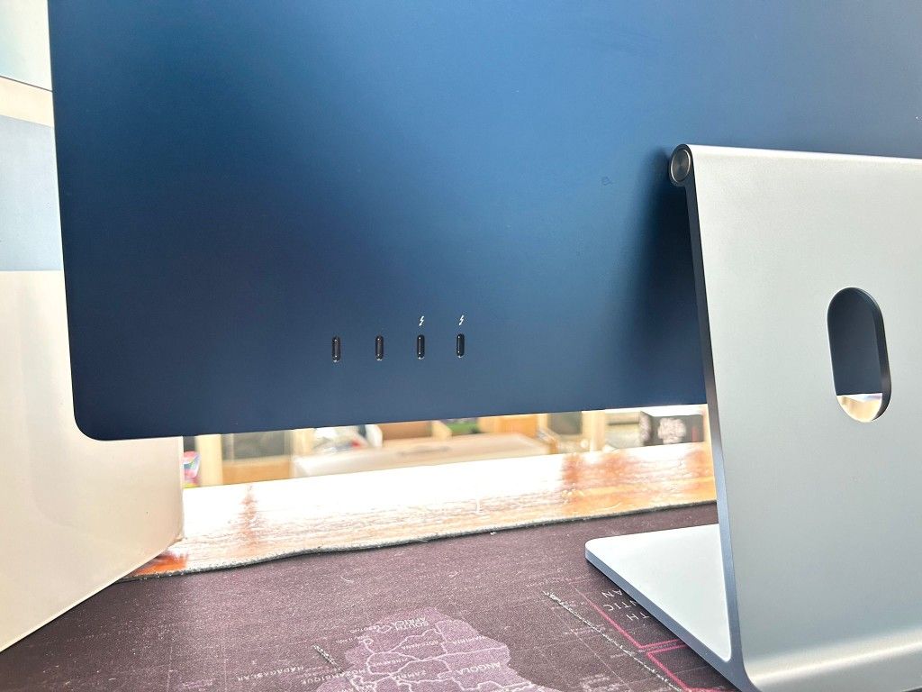 IMAC 24 Inch 2021 Apple M1 16GB 256GB Like New In Box With