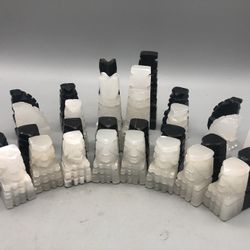 Vintage Onyx Chess Pieces In Wooden Box.