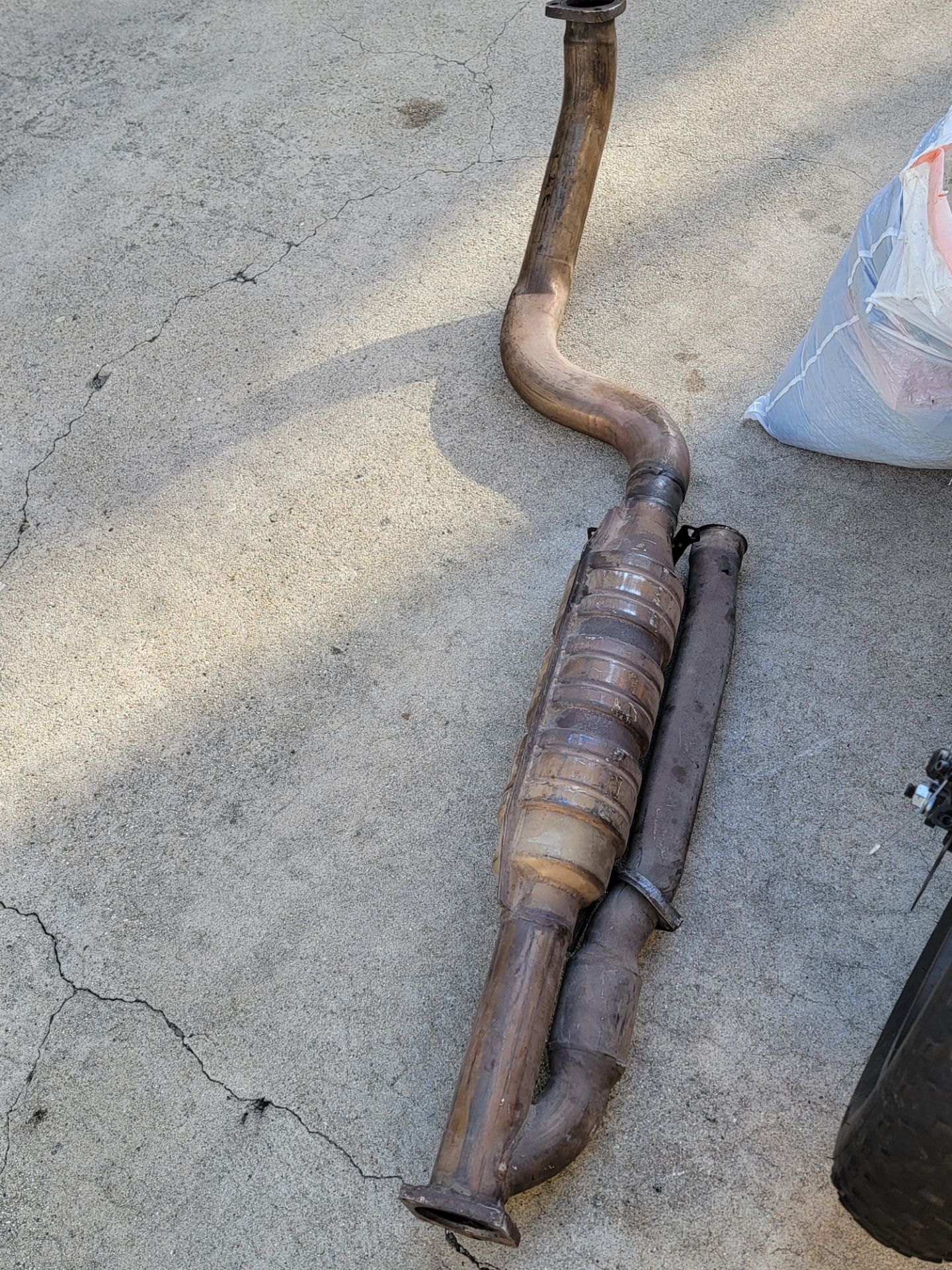 Porsche Turbo 944. 86 Stales Steel Catalitic Converter Is In Good Conditions.. Catalisador De Acero Inoxidable Para Porsche 944 Turbo 86 En Buenas C